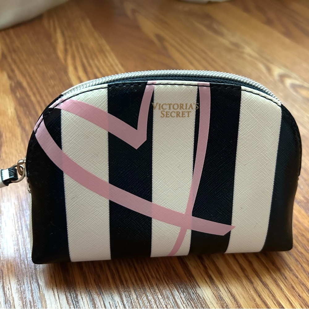FREE Victoria’s Secret cosmetic bag/ case / makeup bag